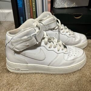 Nike Grade School Kids Air Force 1 Mid LE